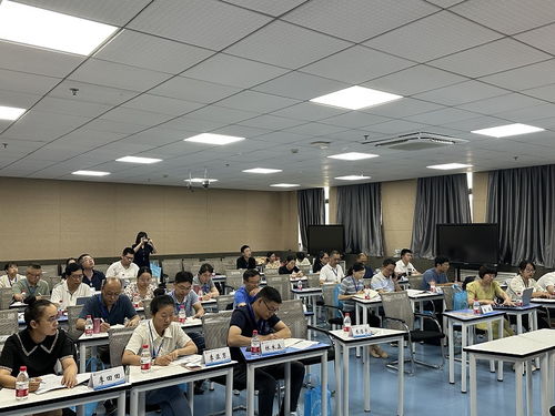 生物与化工大类信息技术应用能力提升研修班在我校隆重开班，共探生物化工产品技术研发新路径